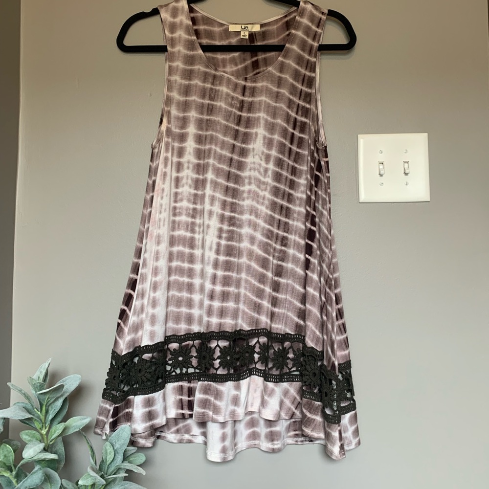 Ya Los Angeles long women’s tank - size large